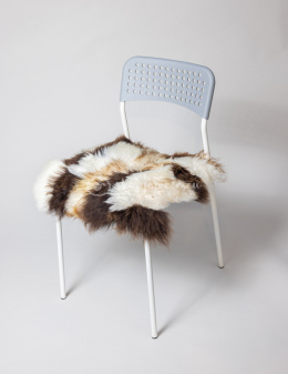Nakładka na krzesło ze skóry owczej - multikolor (brąz,muflon, biały)