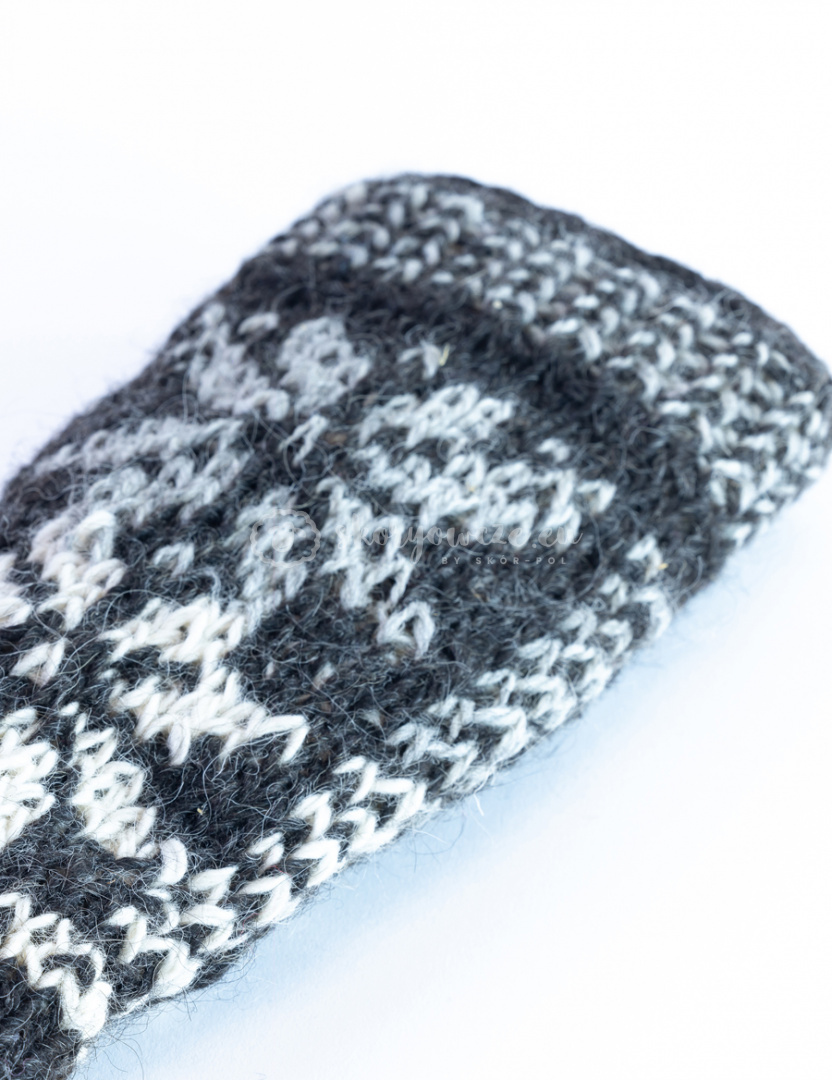 High, thick, white socks with wool filling with a gray, highlander pattern High, thick, white socks with wool filling with a gray, highlander pattern