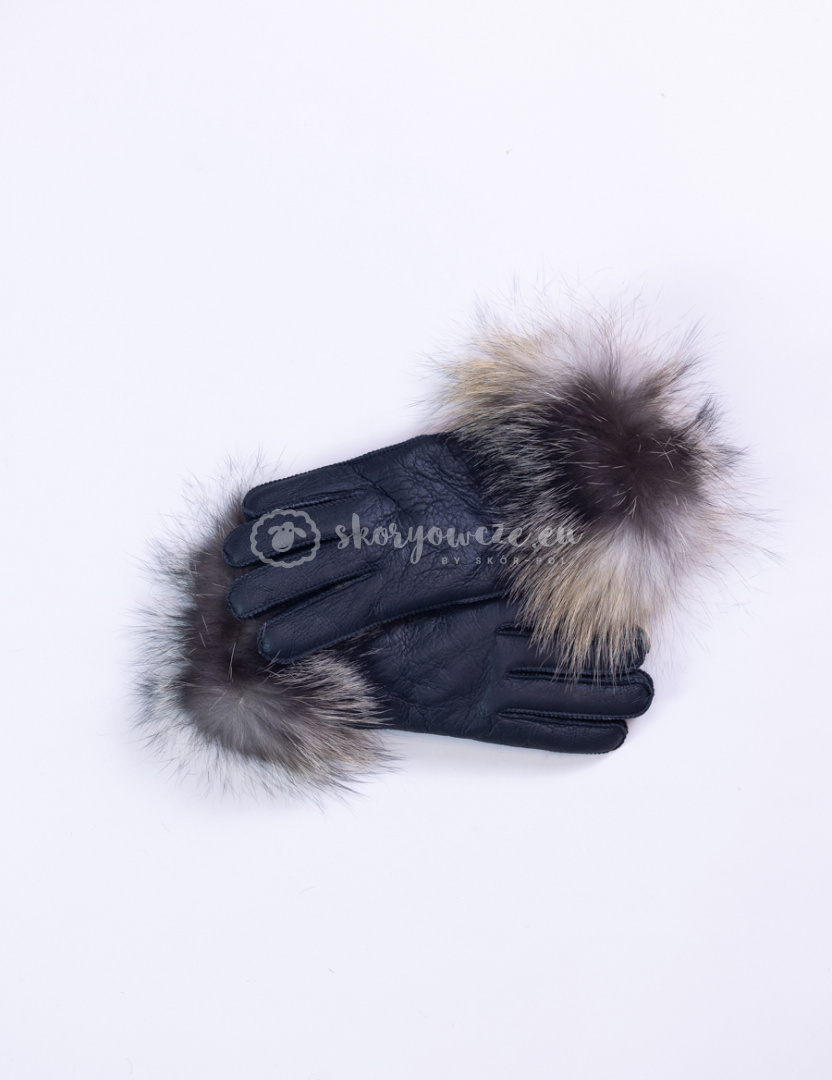 Black woman's leather gloves with fur trim Black woman's leather gloves with fur trim
