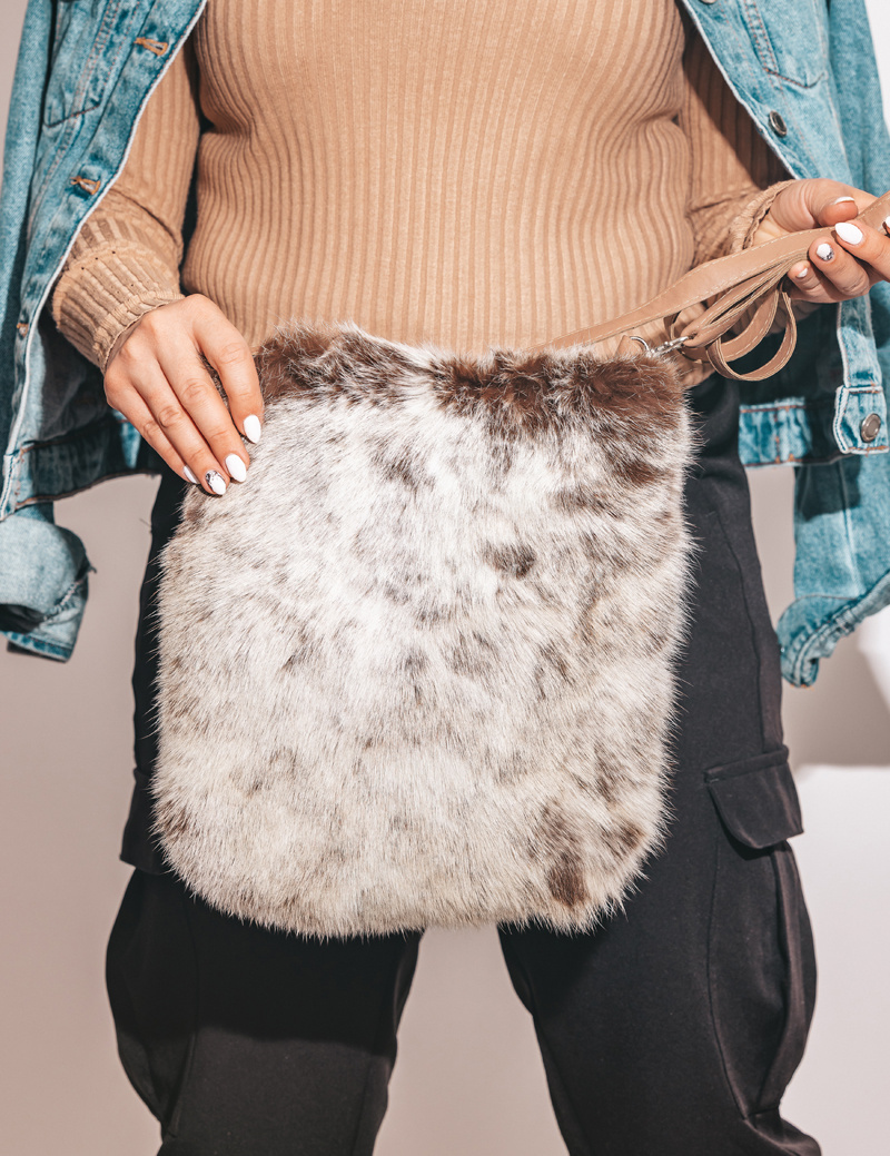 Leather messenger bag natural rabbit fur Leather messenger bag natural rabbit fur
