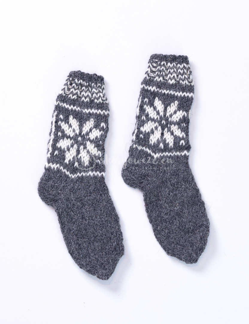 High, thick, white socks with wool filling with a gray, highlander pattern High, thick, white socks with wool filling with a gray, highlander pattern