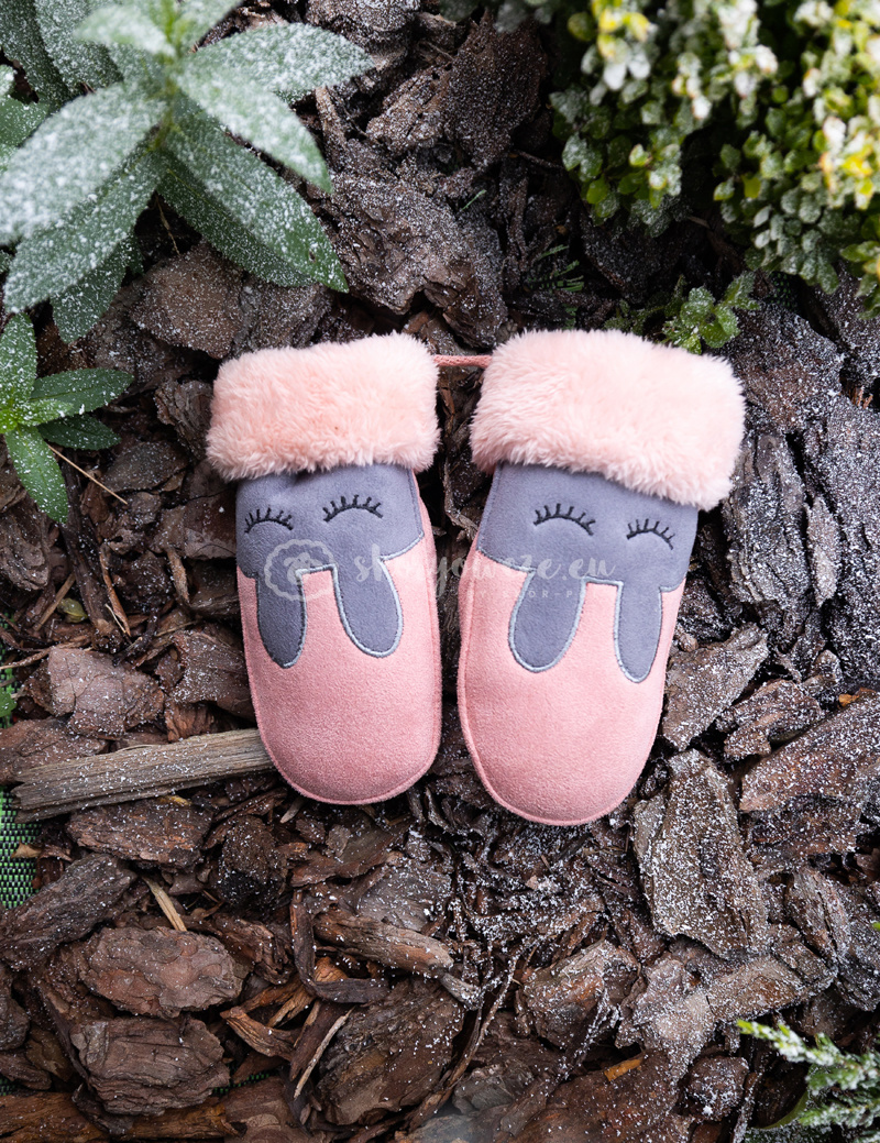 Children's winter gloves with a string - color Children's winter gloves with a string - color