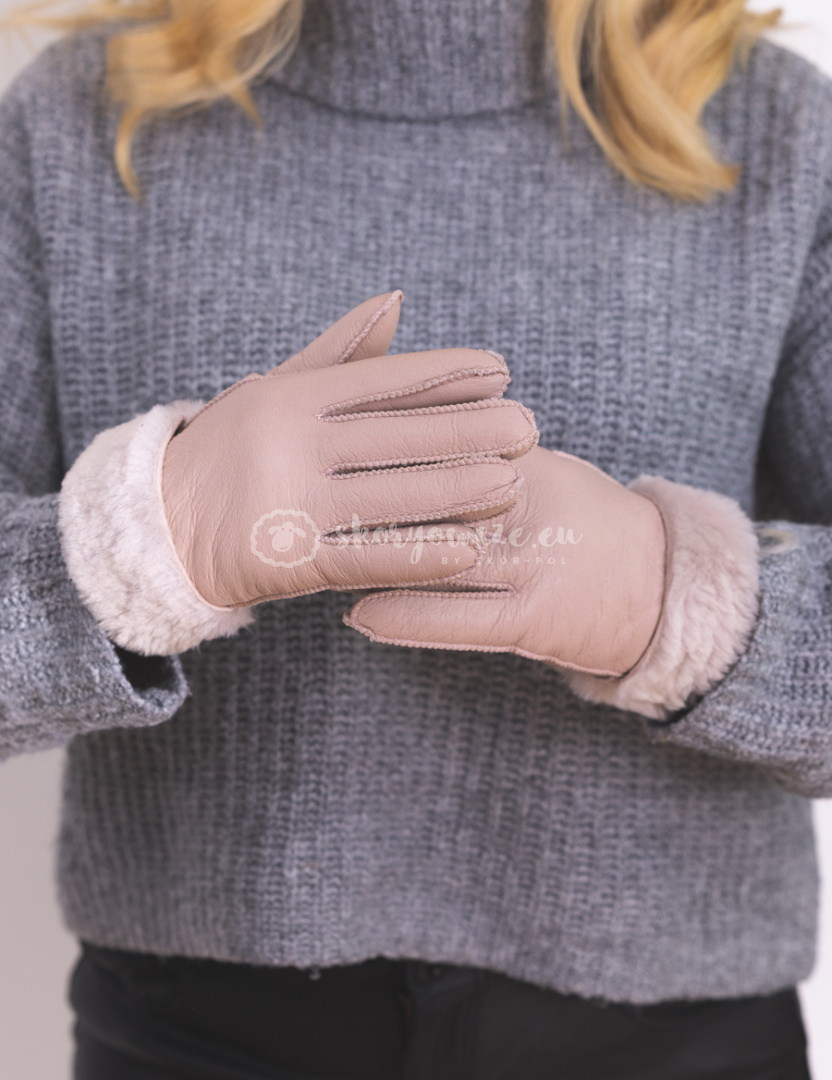 Women's light pink lambskin gloves Women's light pink lambskin gloves