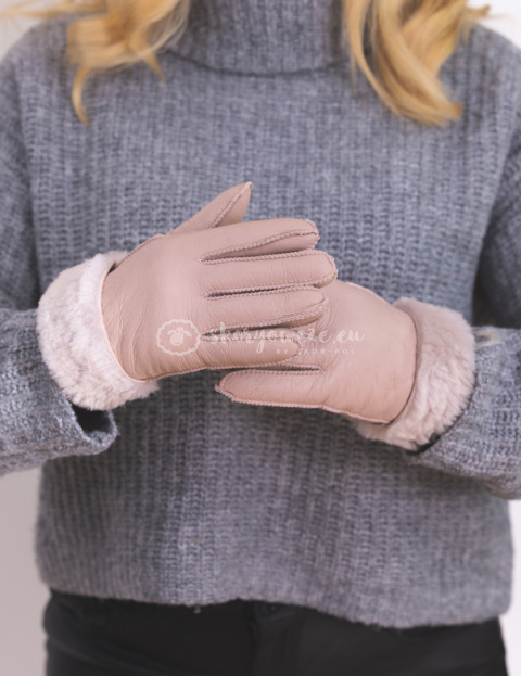 Klasyczne rękawiczki damskie ze skóry jagnięcej żywicowanej w kolorze brudnego różu wywijane