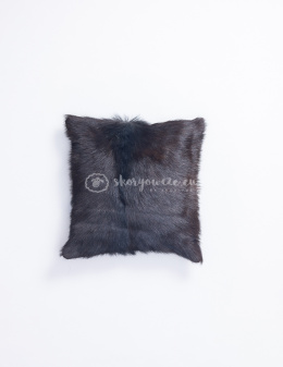 45 / 5 000 Wyniki tłumaczenia Tłumaczenie Decorative pillow made of goatskin 40x40 cm