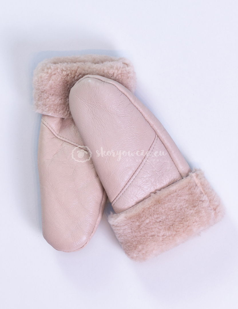Women's old rose lambskin mittens Women's old rose lambskin mittens