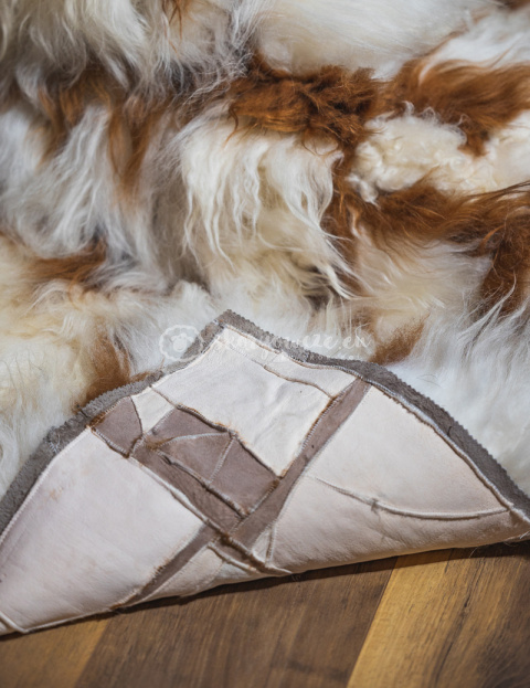 Bedspread made of Icelandic sheepskin white and ginger 180x200 Bedspread made of Icelandic sheepskin white and ginger 180x200