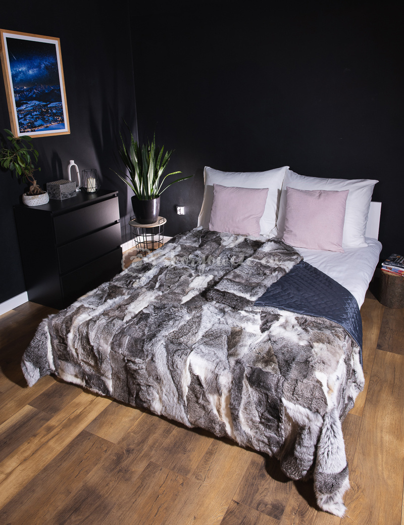 Decorative bedspread gray rabbit fur 200x220 cm Decorative bedspread gray rabbit fur 200x220 cm