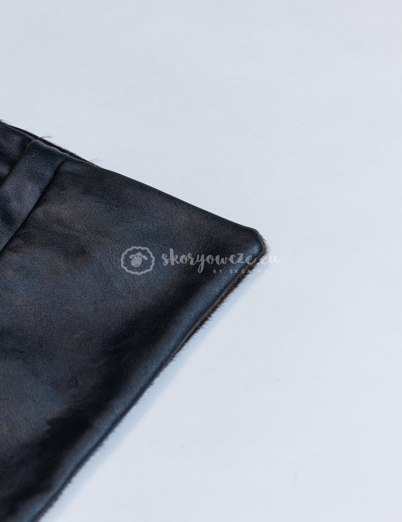 Decorative Sheepskin Pillow / Black Decorative Sheepskin Pillow / Black