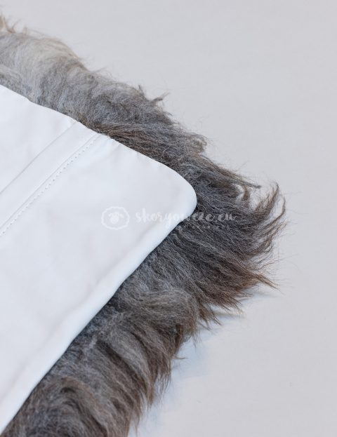 Decorative Sheepskin Pillow / Black Decorative Sheepskin Pillow / Black