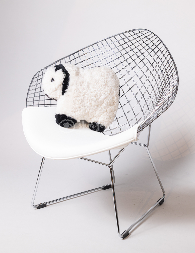Decorative Sheepskin Pillow / Black Decorative Sheepskin Pillow / Black
