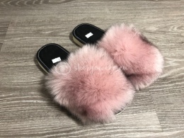 Klapki futrzane pantofle sztuczne futerko / brudny róż